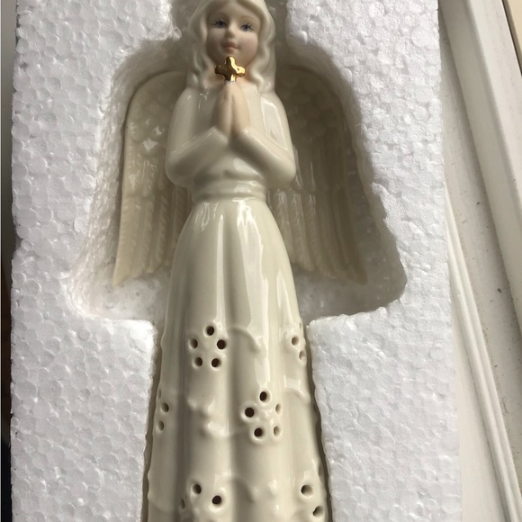 Lenox Angel with Cross - Picture 4 of 7